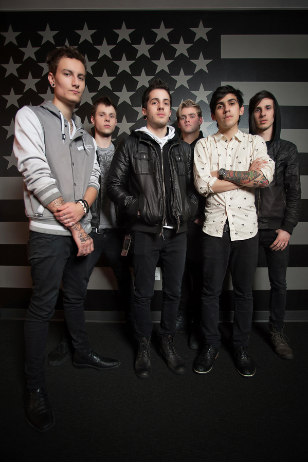 crown the empire